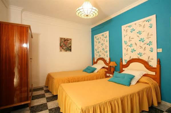 Pension Zurita Granada Bagian luar foto